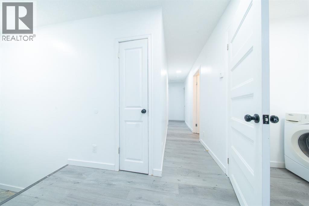5402 54 Avenue Property Photo 6
