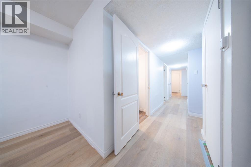 5402 54 Avenue Property Photo 15