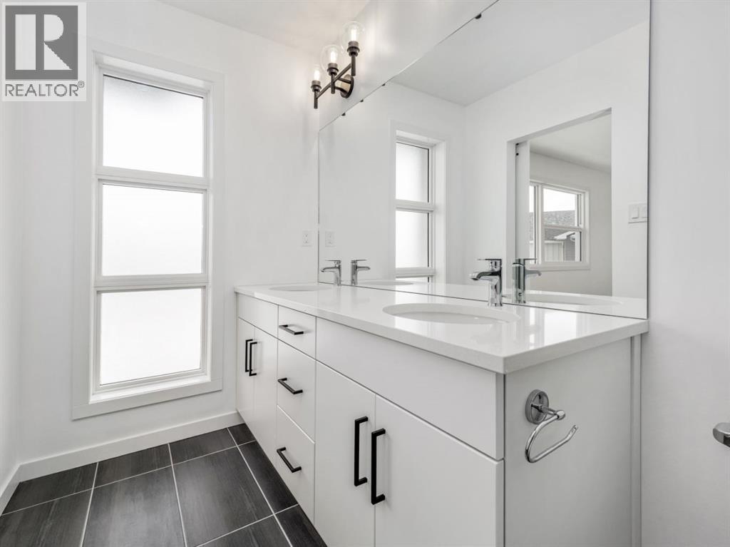 114 Miners Road W Property Photo 14