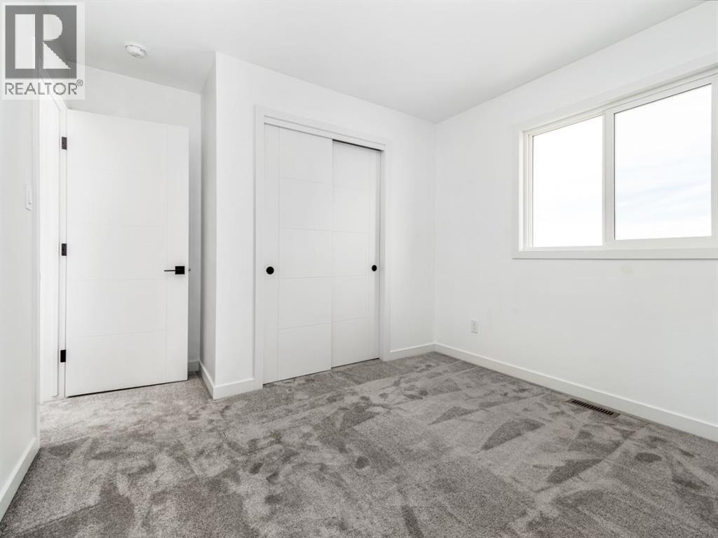 114 Miners Road W Property Photo 18