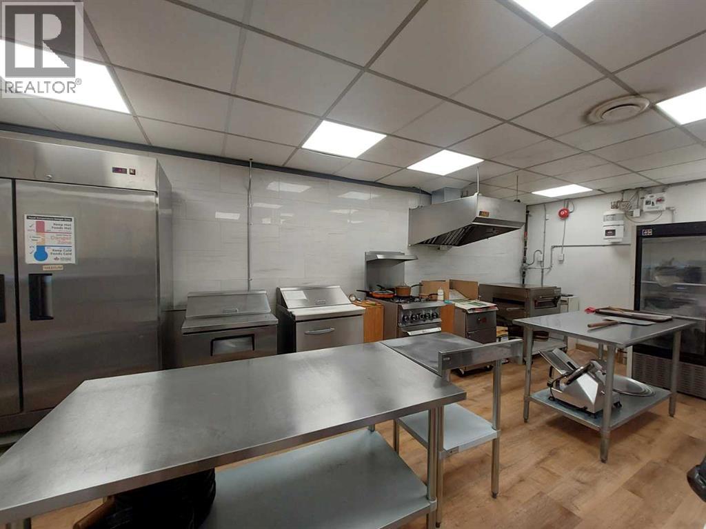 5002 48 Property Photo 10