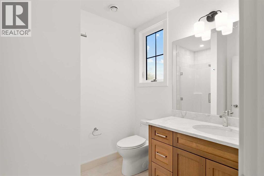 5024 48 Street Property Photo 11