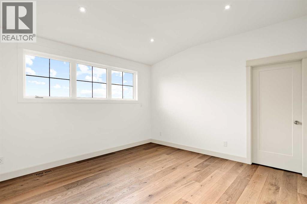 5024 48 Street Property Photo 36