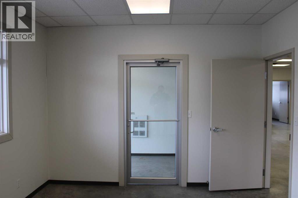 8301 99 Street Property Photo 5