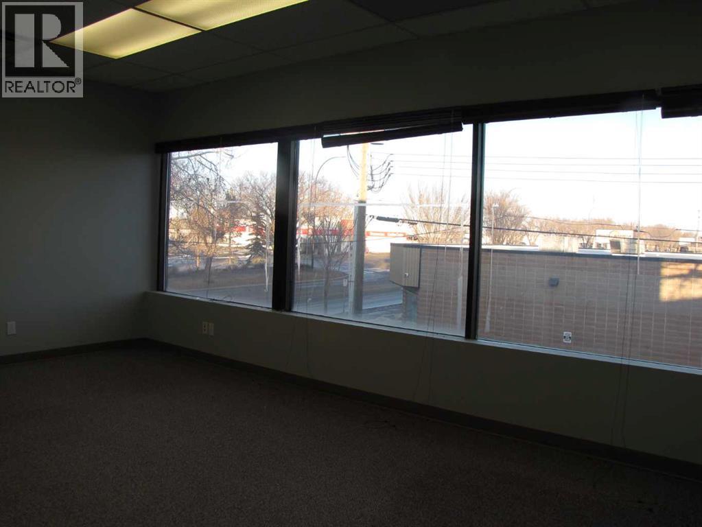 4924 48 Avenue Property Photo 14