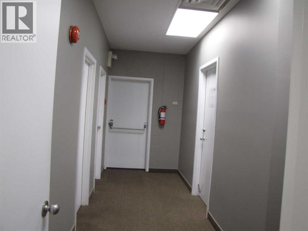 4924 48 Avenue Property Photo 29