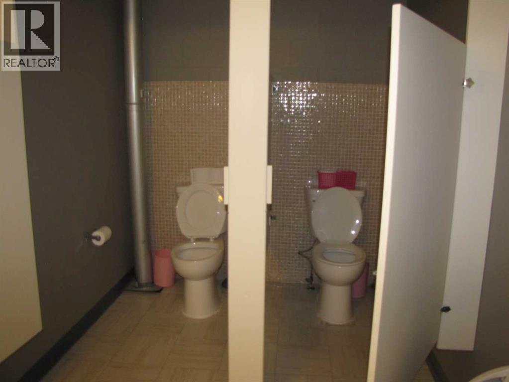 4924 48 Avenue Property Photo 31