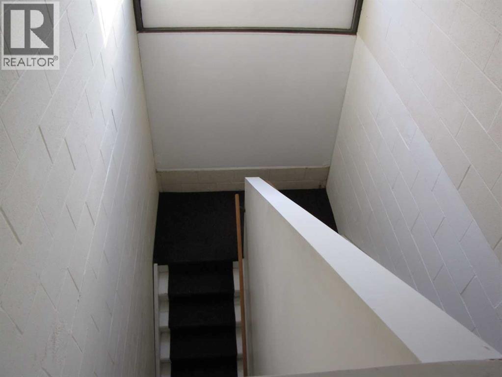 4924 48 Avenue Property Photo 34
