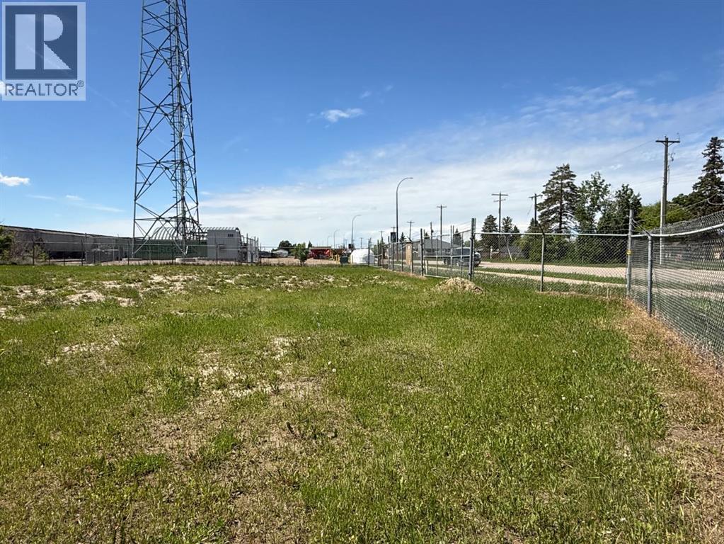 4719 Railway Avenue Property Photo 7