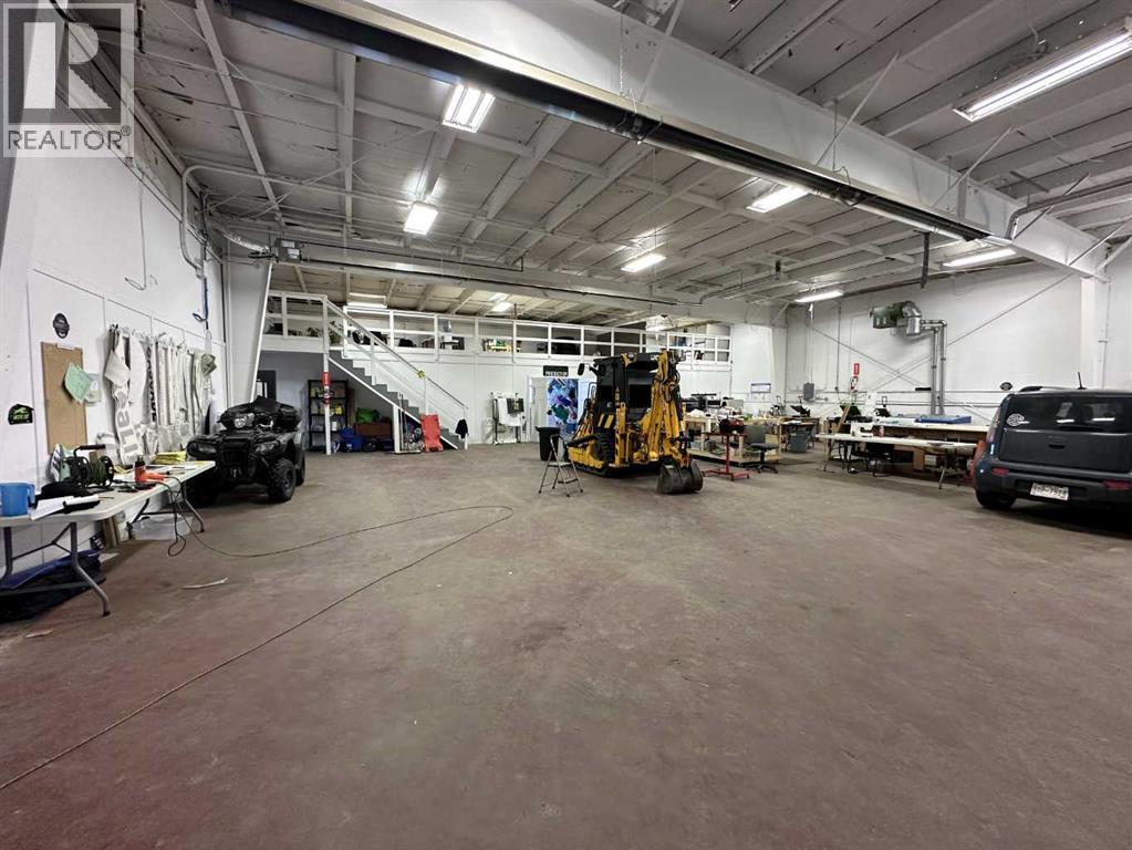 12615 100 Street Property Photo 7