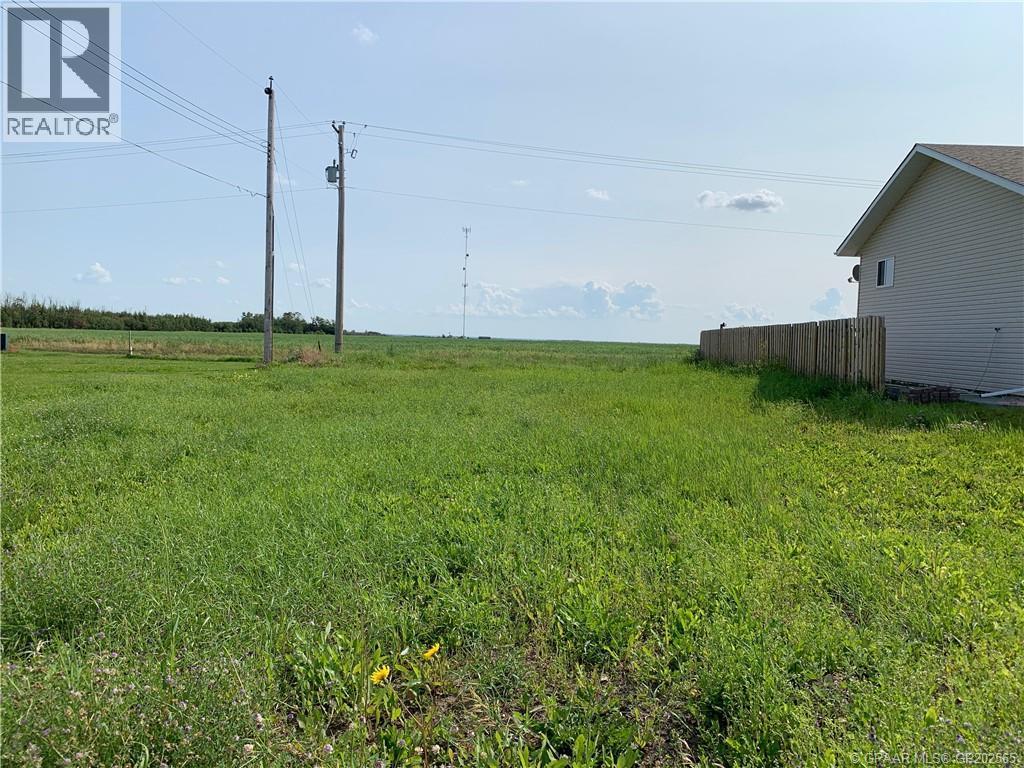 5213 42 Avenue Property Photo 1