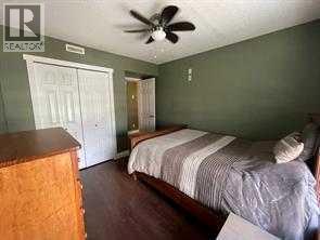 3 501 Street Property Photo 15