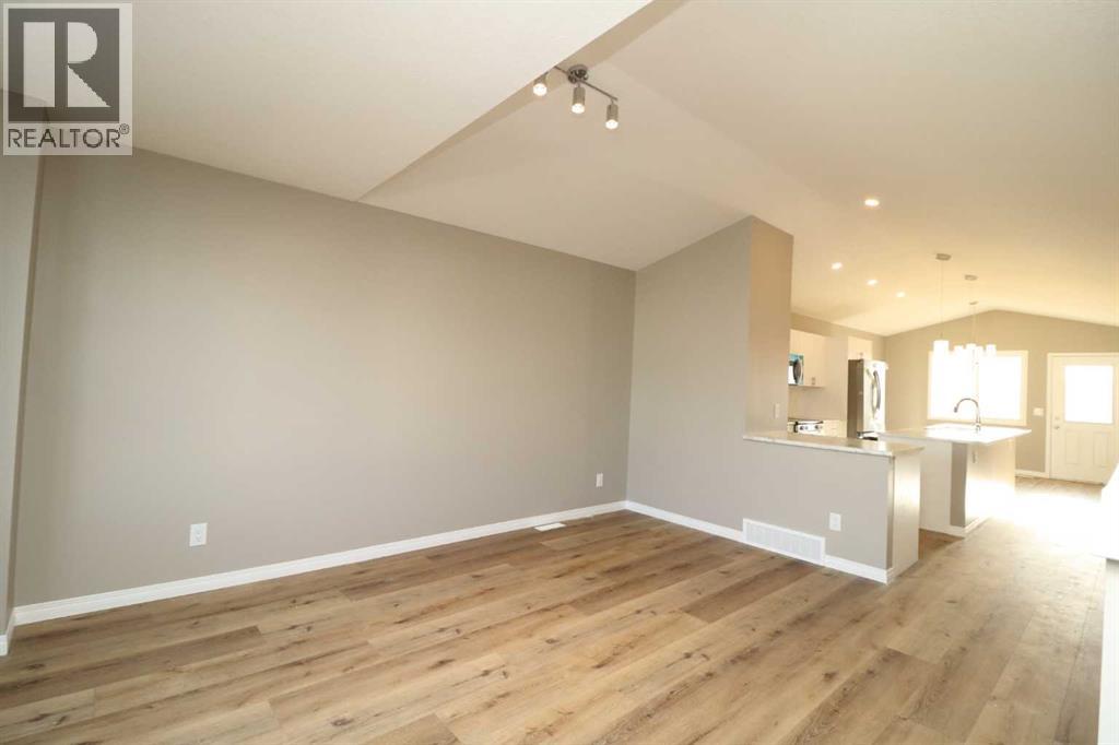 447 Henricks Drive Property Photo 3
