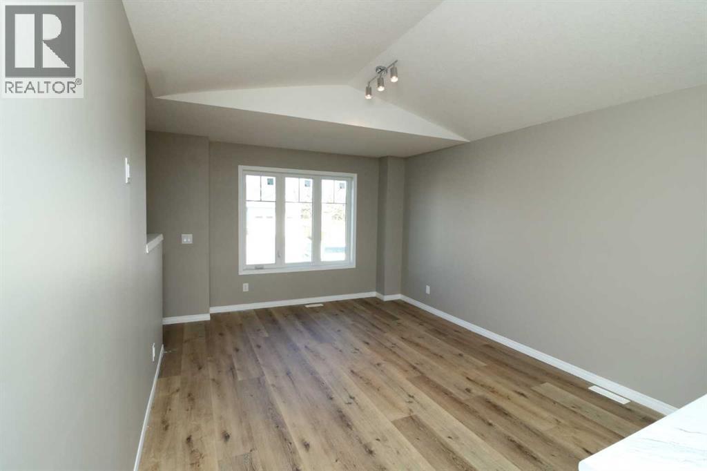 447 Henricks Drive Property Photo 4