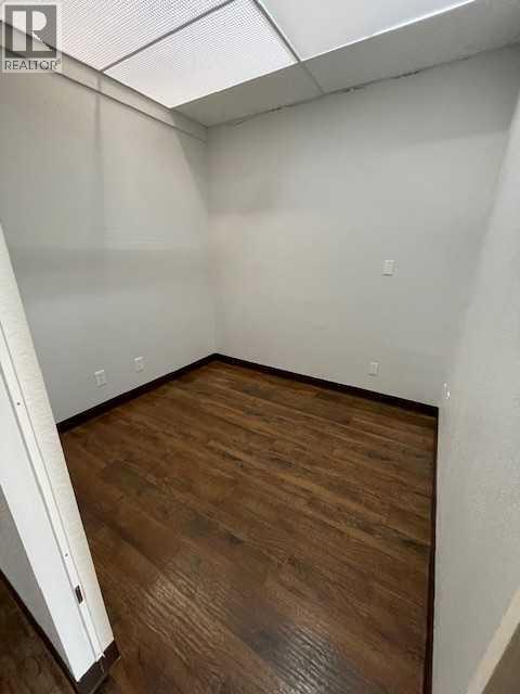 50 Street Property Photo 6
