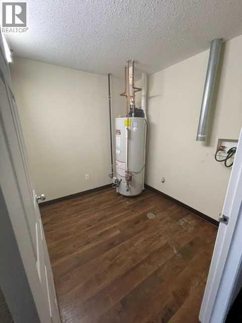 50 Street Property Photo 8