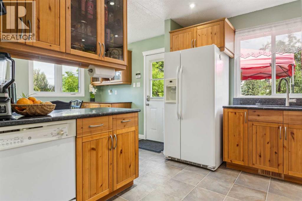 320 Haddon Road Sw Property Photo 7