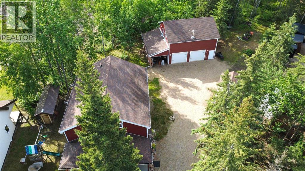 1028 Birch Place Property Photo 3