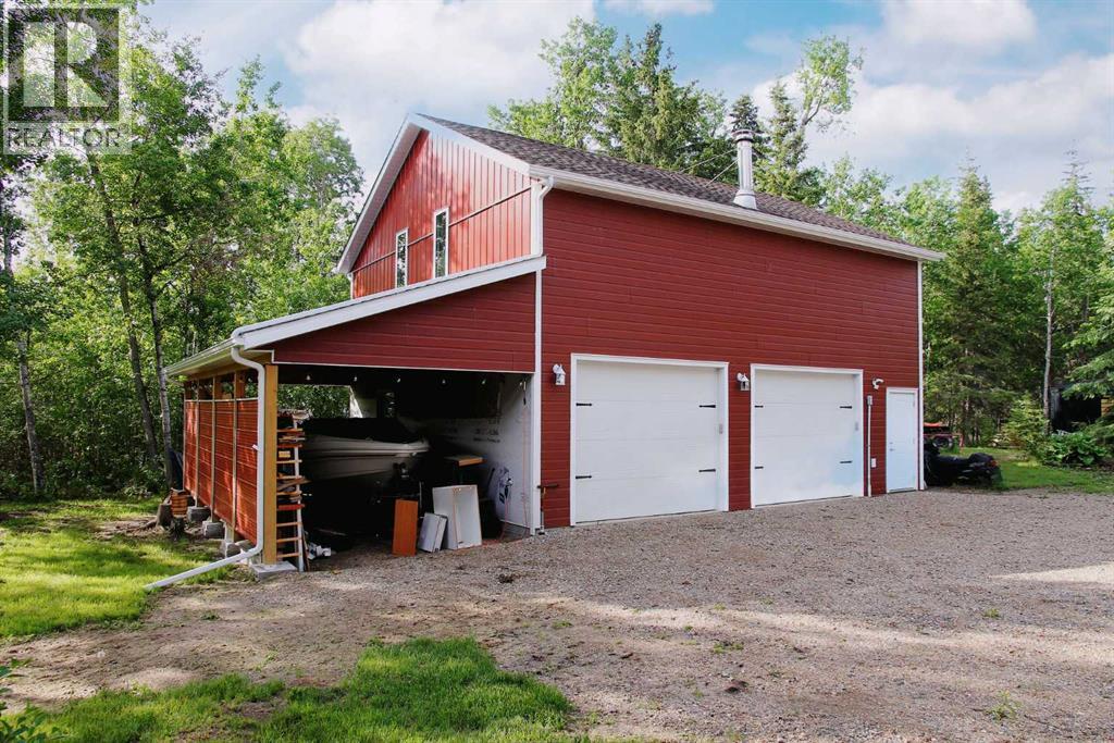 1028 Birch Place Property Photo 4