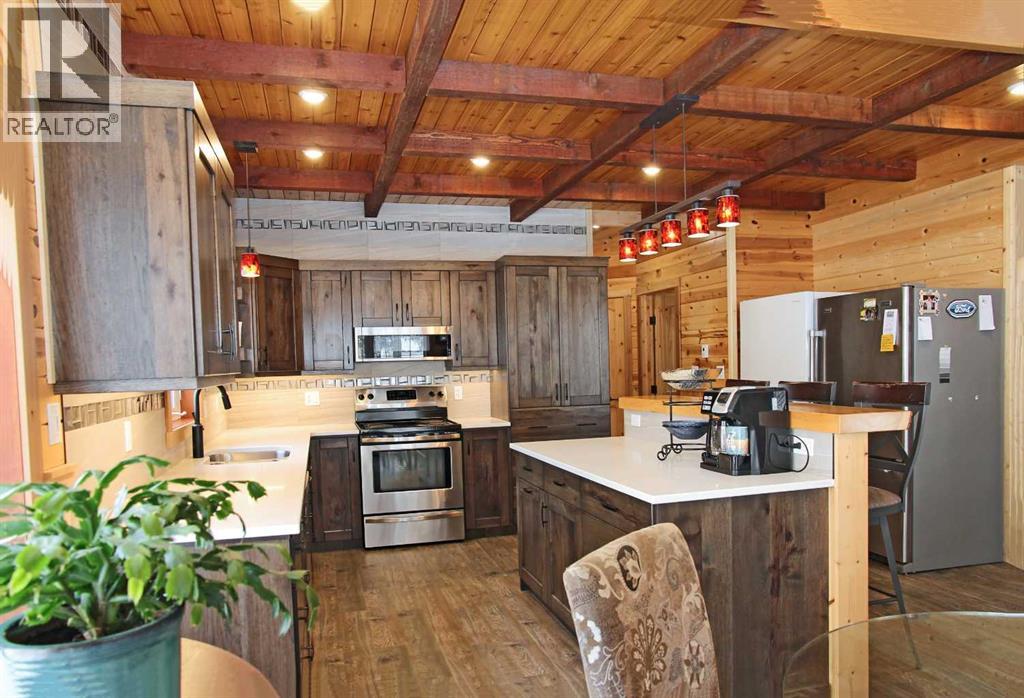 1028 Birch Place Property Photo 6