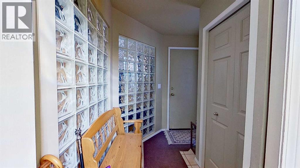 2219 Westmount Road Nw Property Photo 13