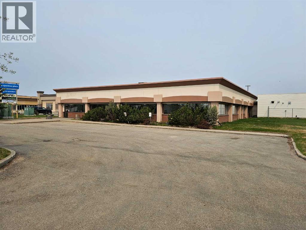 10070 117 Avenue Property Photo 1