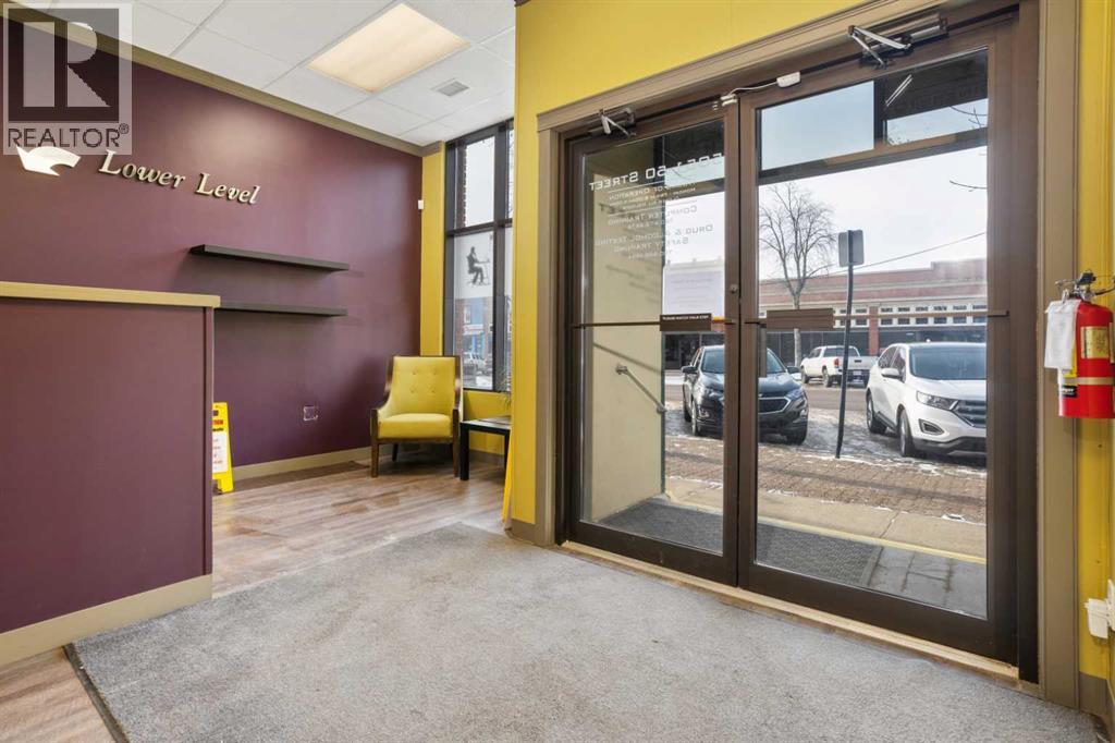 5051 50 Street Property Photo 1