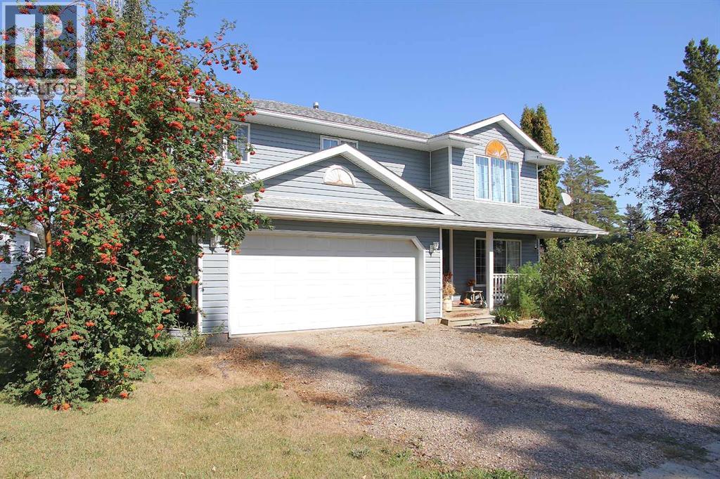 220 1 Avenue E Property Photo 2