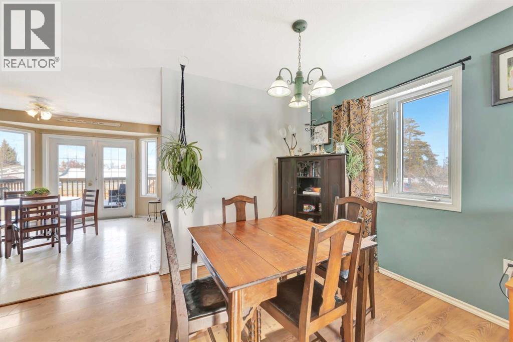 220 1 Avenue E Property Photo 13