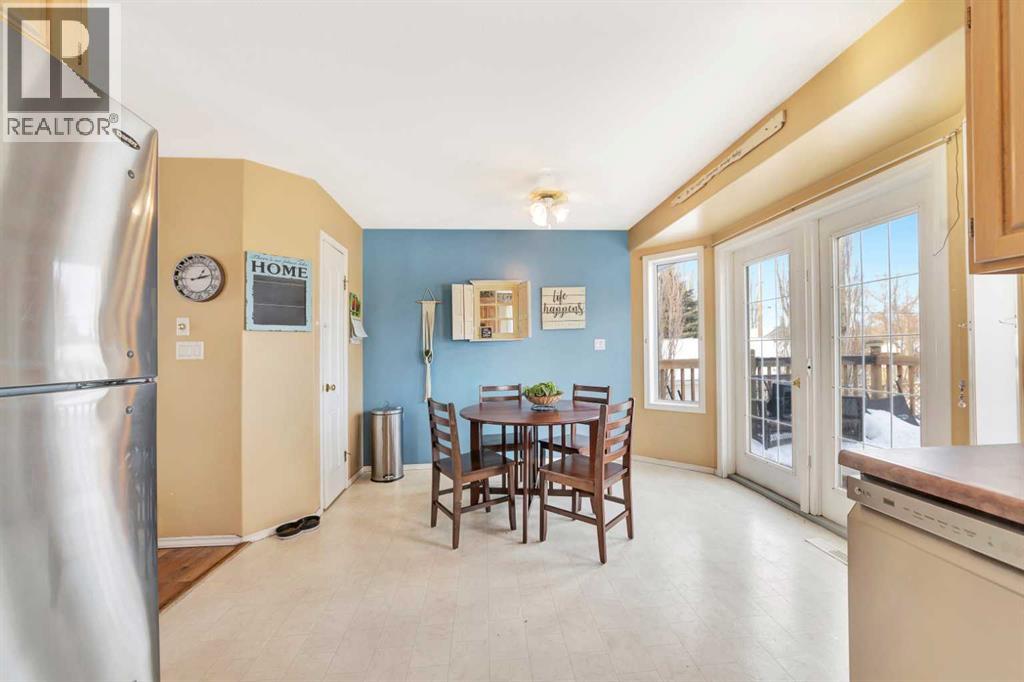 220 1 Avenue E Property Photo 15