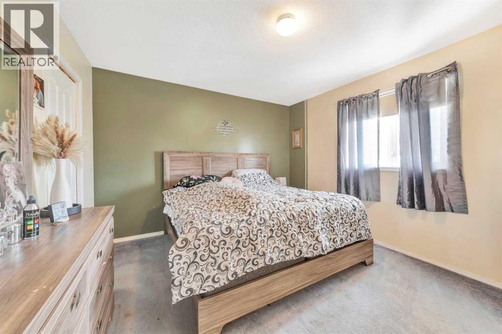 220 1 Avenue E Property Photo 19