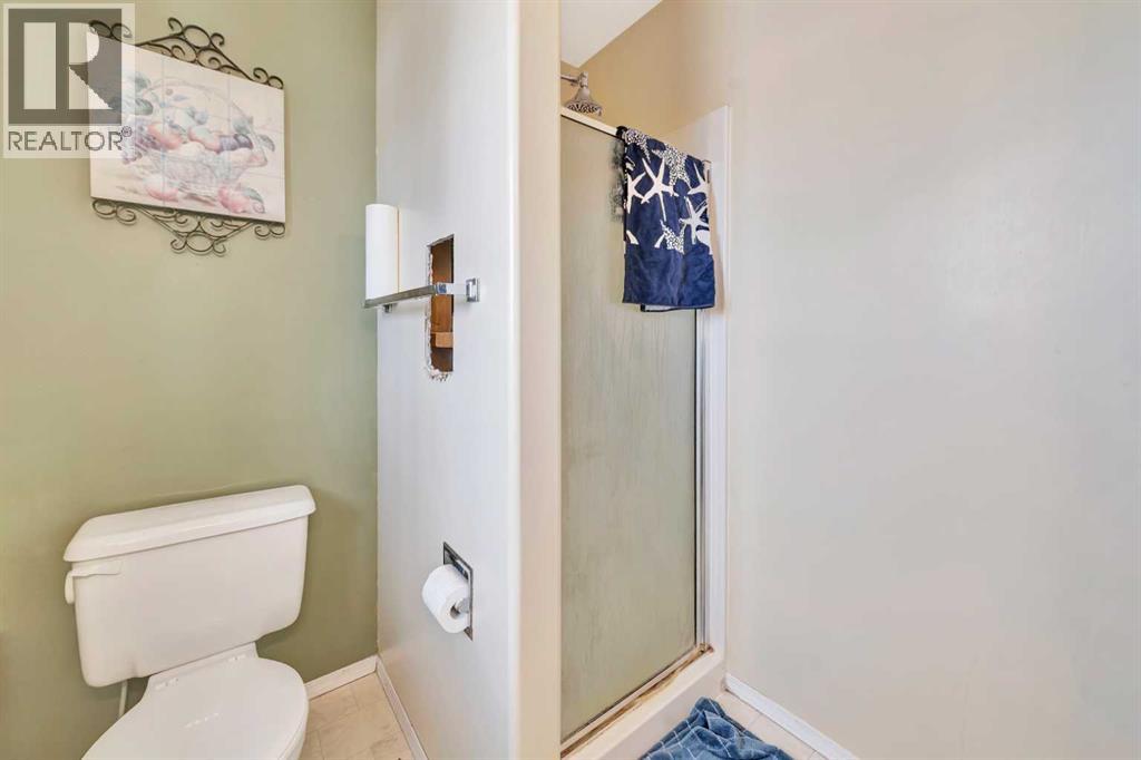 220 1 Avenue E Property Photo 21