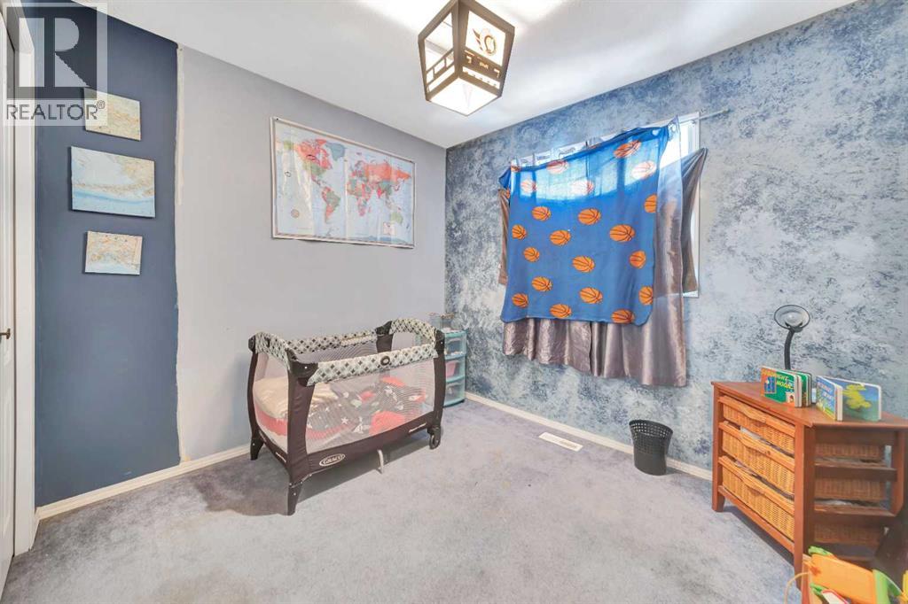220 1 Avenue E Property Photo 24