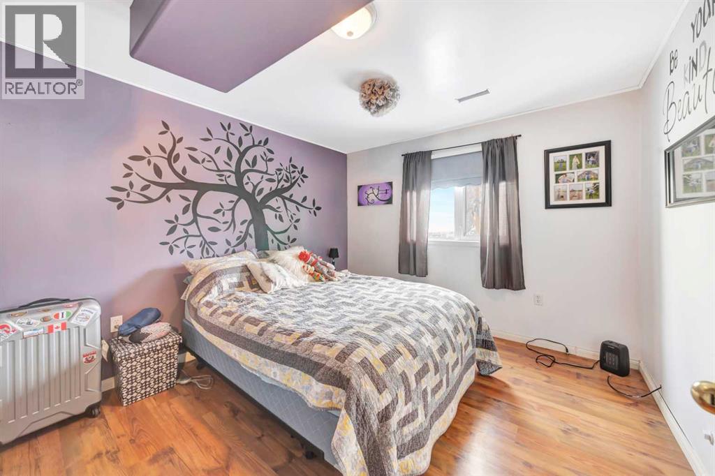 220 1 Avenue E Property Photo 29