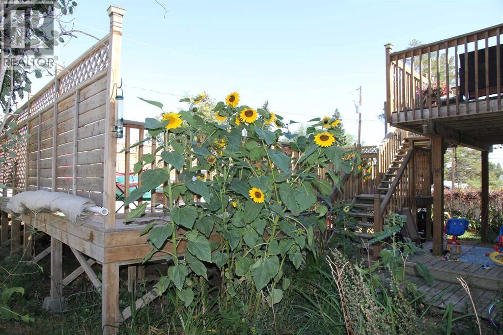 220 1 Avenue E Property Photo 41