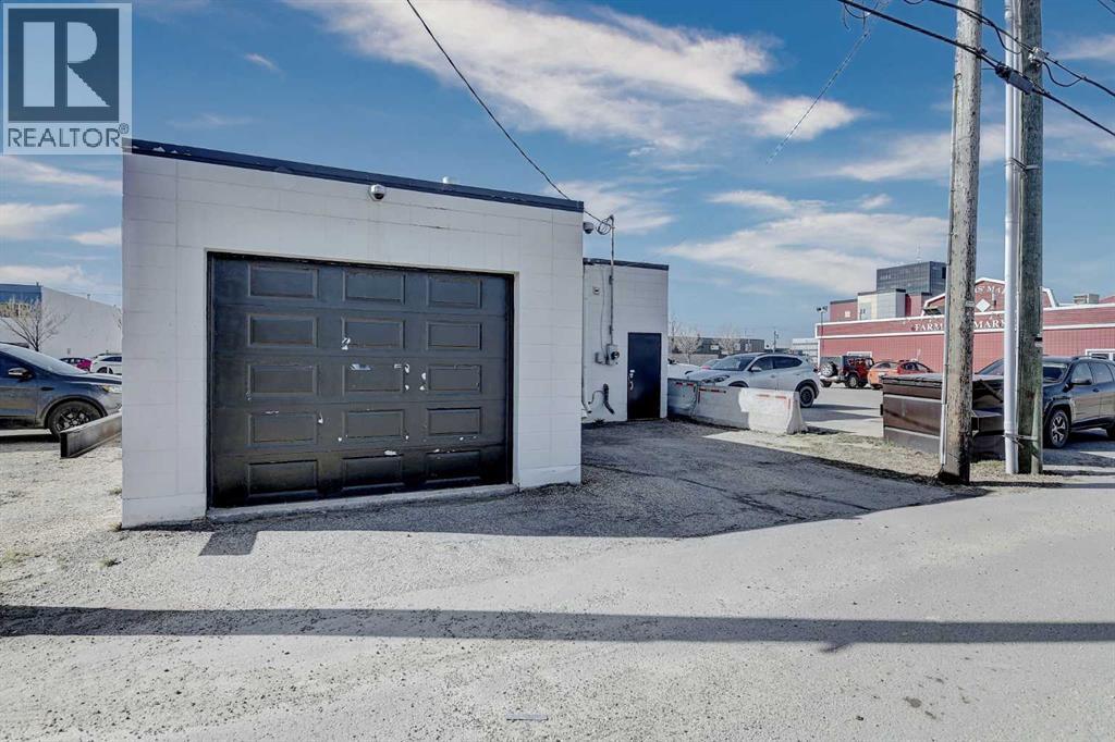 10018 101 Avenue Property Photo 7