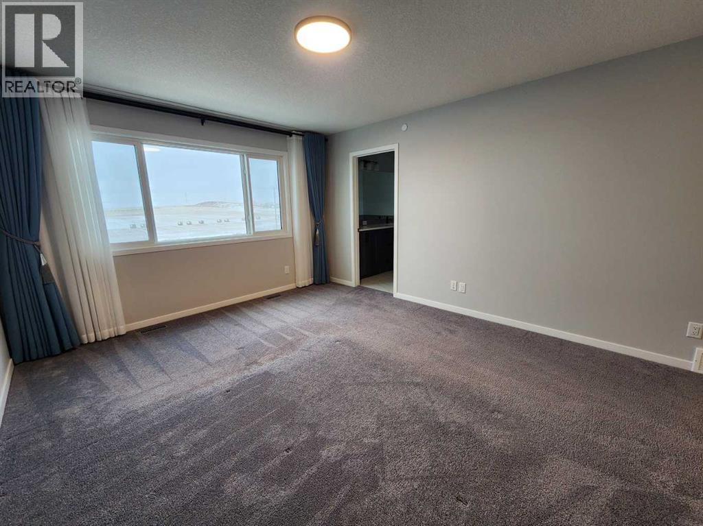 90 Howse Common Ne Property Photo 19