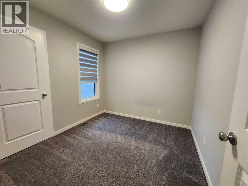 90 Howse Common Ne Property Photo 24