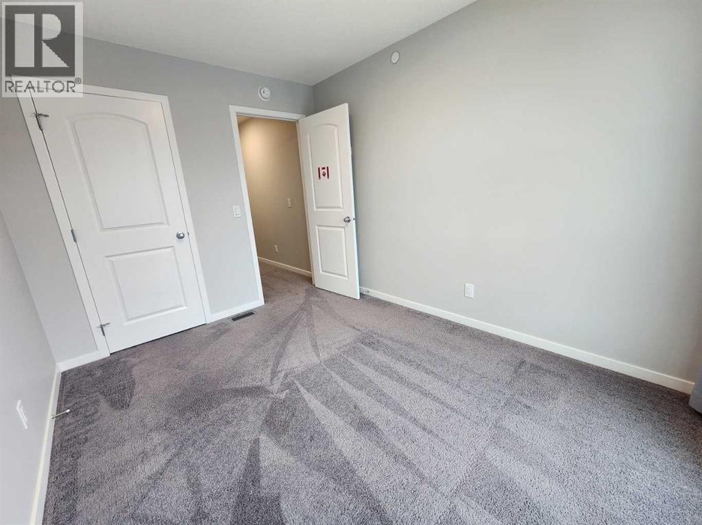 90 Howse Common Ne Property Photo 33