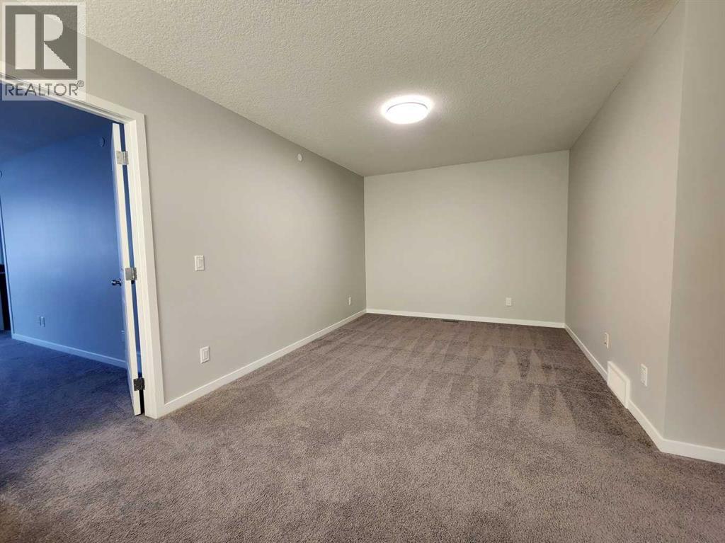 90 Howse Common Ne Property Photo 37
