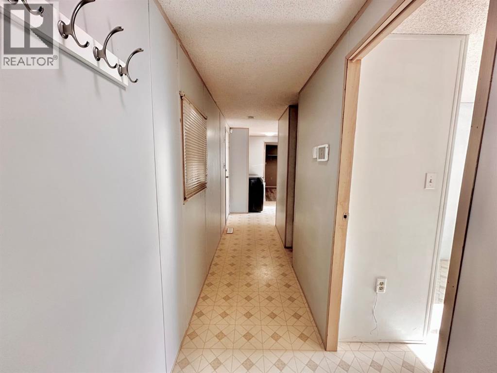 613 Iris Street Property Photo 16