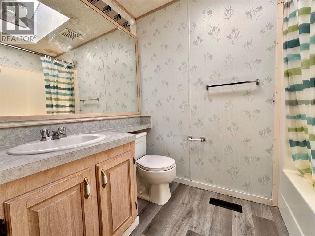 613 Iris Street Property Photo 23
