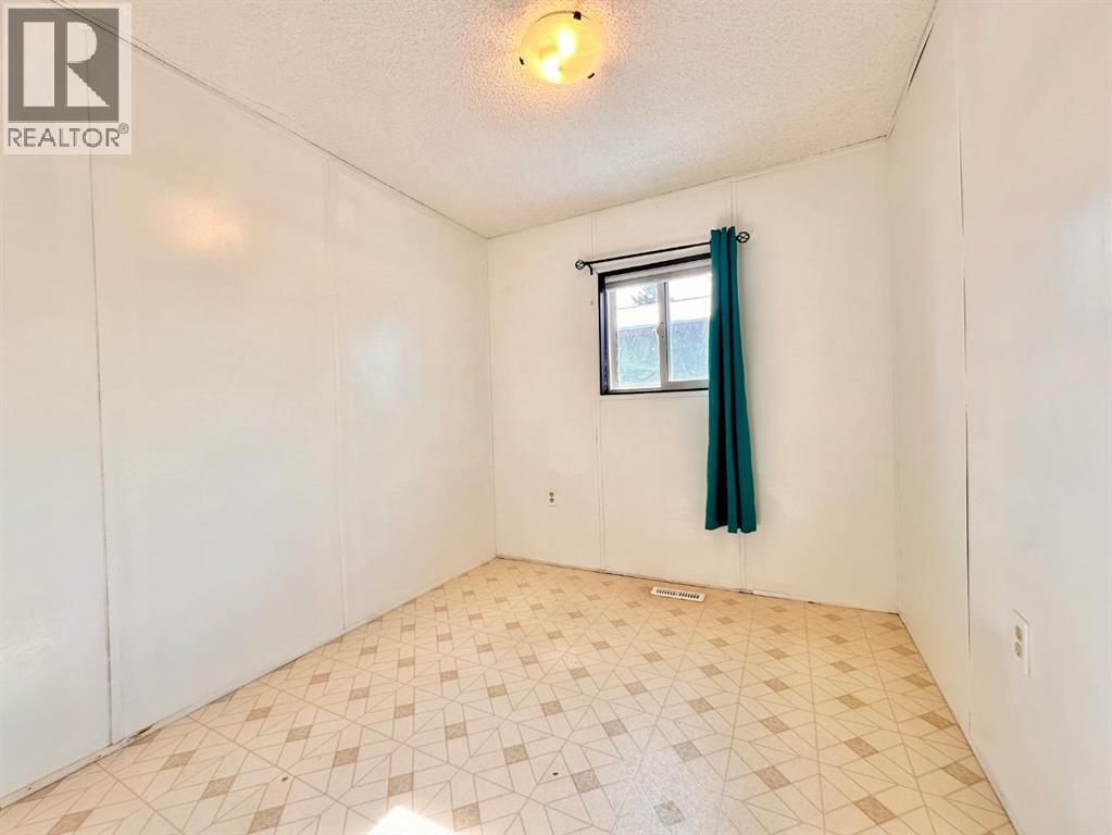 613 Iris Street Property Photo 26