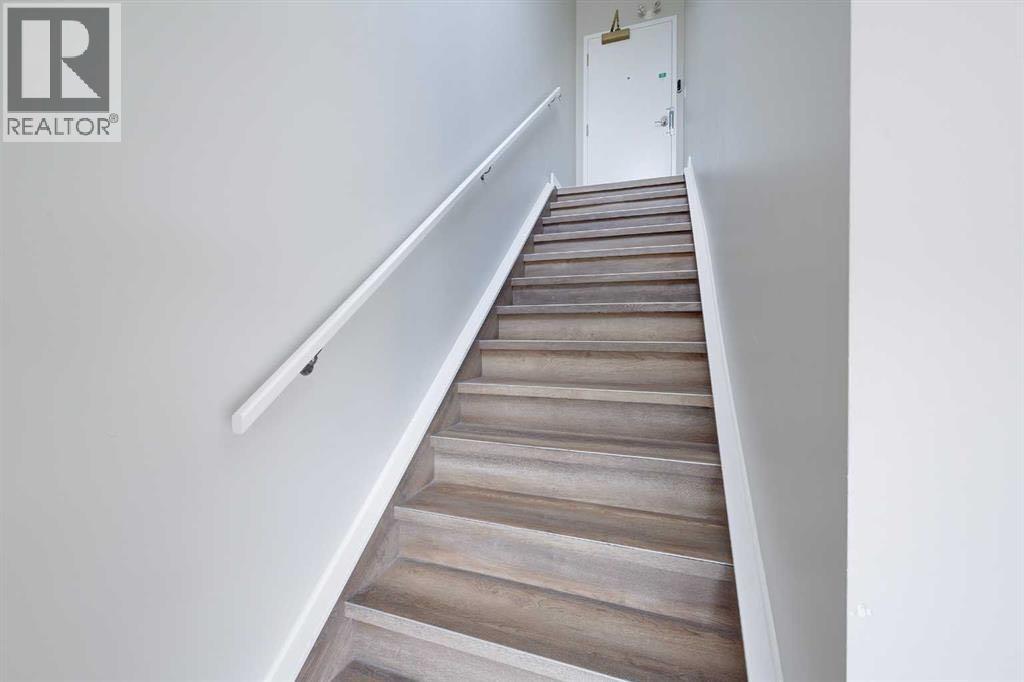 5116 52 Street Property Photo 3