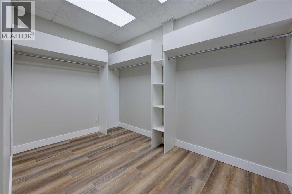 5116 52 Street Property Photo 10