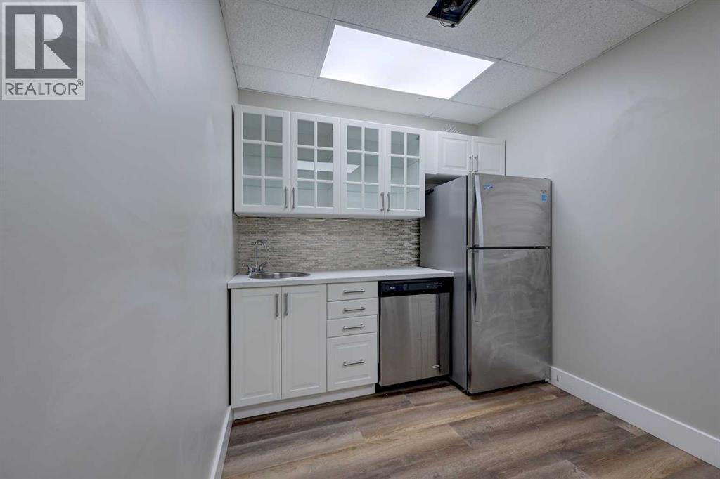 5116 52 Street Property Photo 14