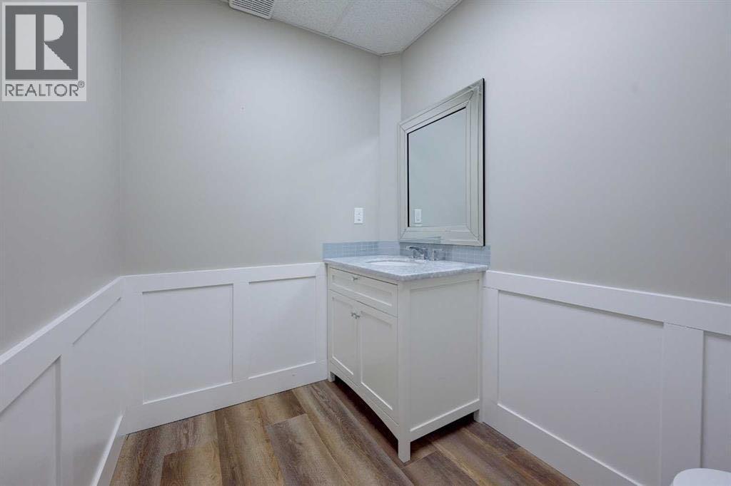 5116 52 Street Property Photo 15
