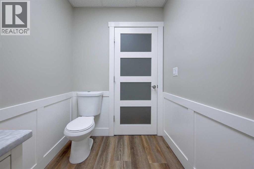5116 52 Street Property Photo 16