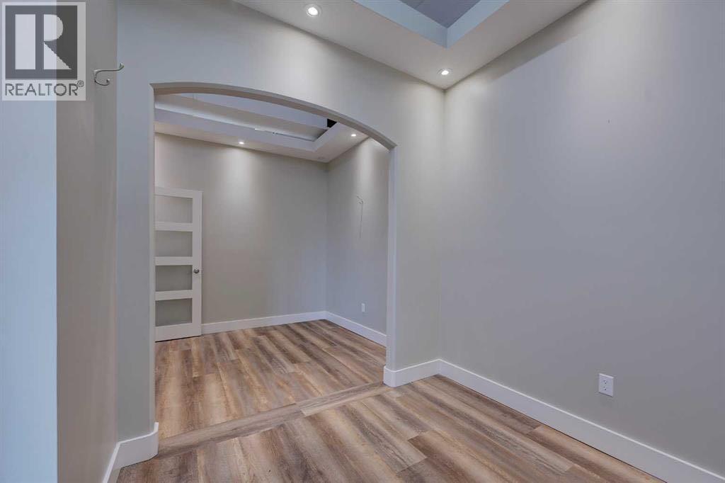 5116 52 Street Property Photo 18