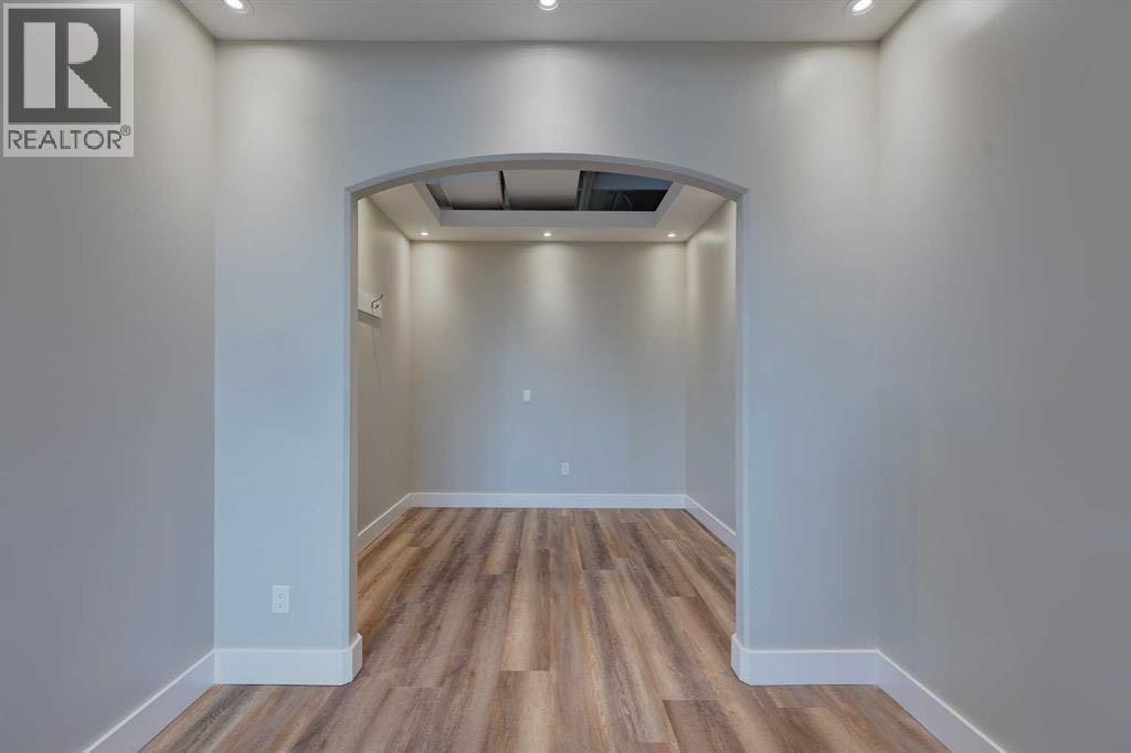 5116 52 Street Property Photo 23